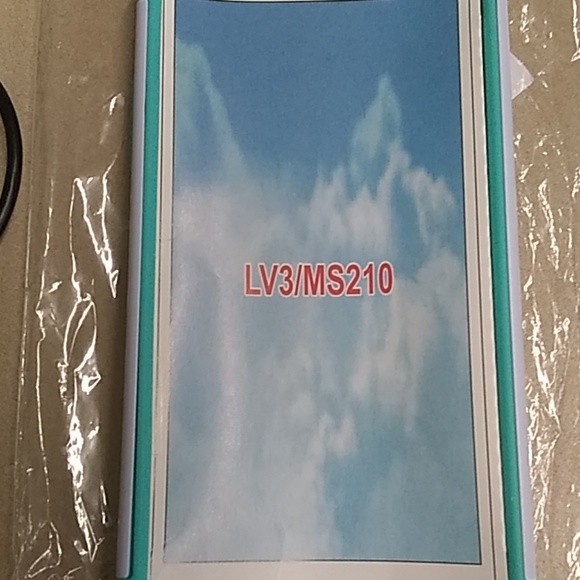 Phone case - Picture 1 of 2